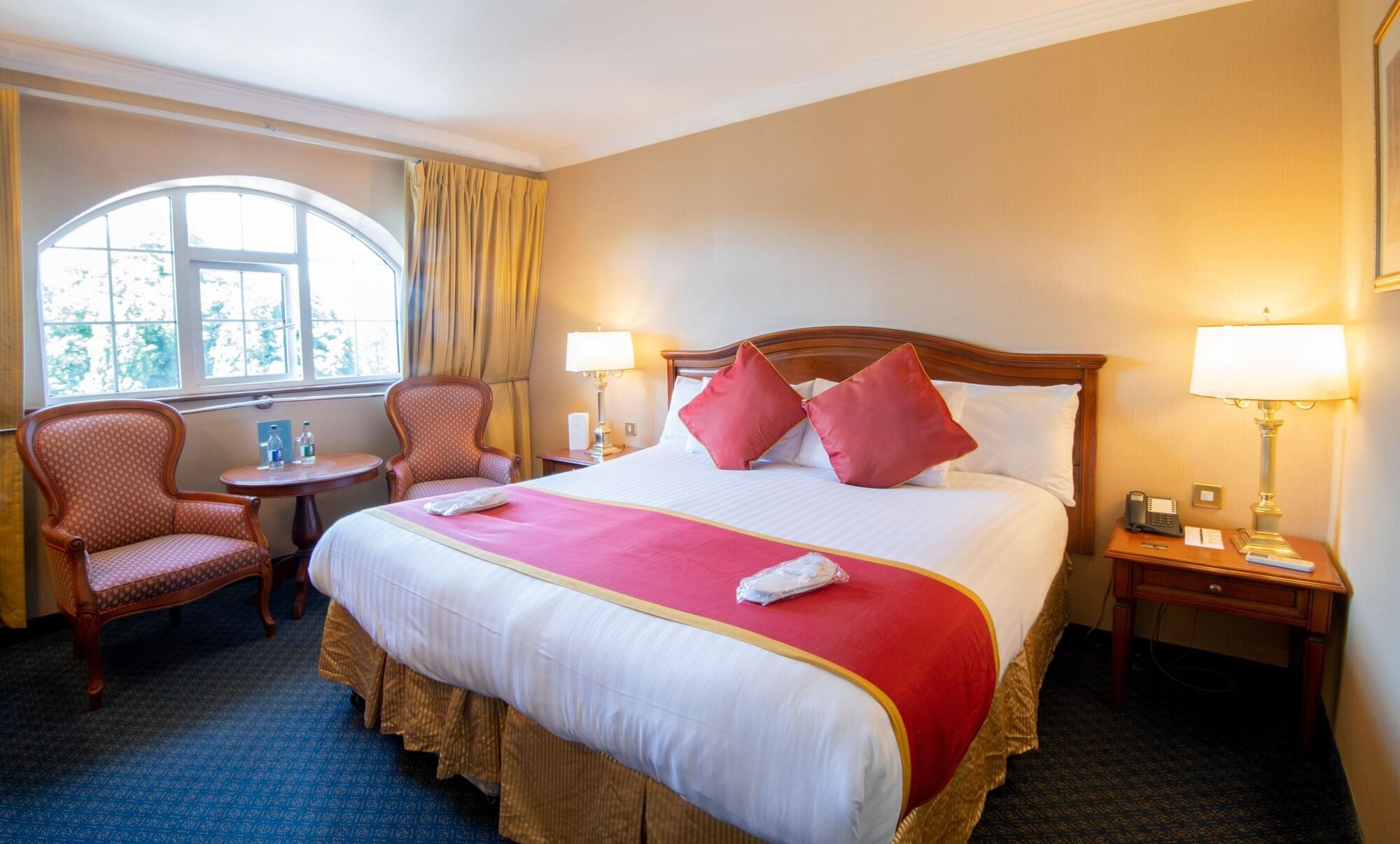 Killarney Plaza Hotel & Spa Hotel 4*