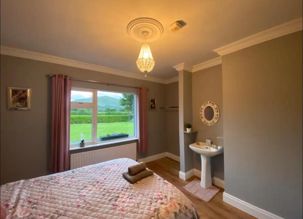 Holiday home Mountain Views On The Ring Of Kerry