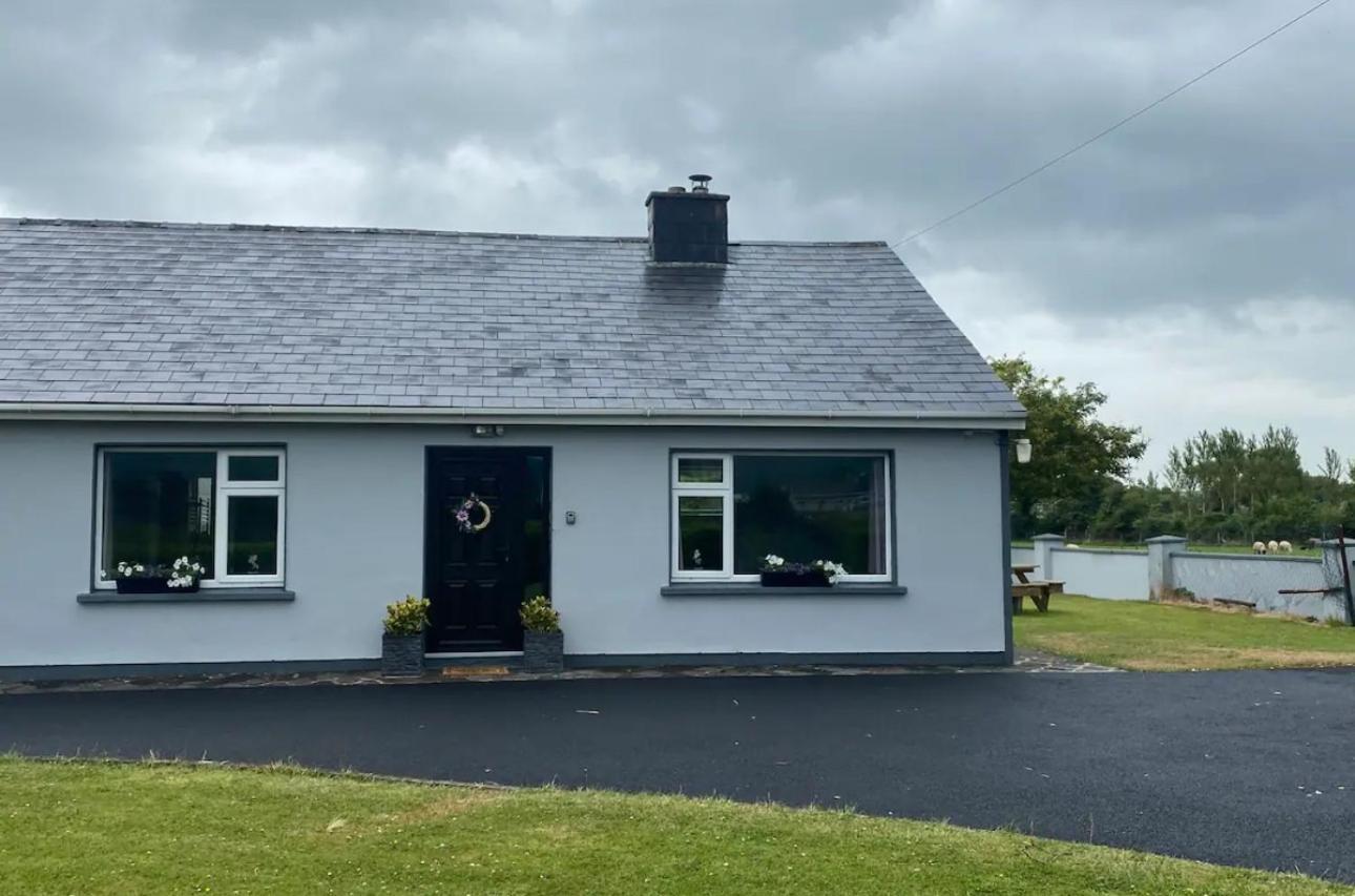 Holiday home Mountain Views On The Ring Of Kerry *