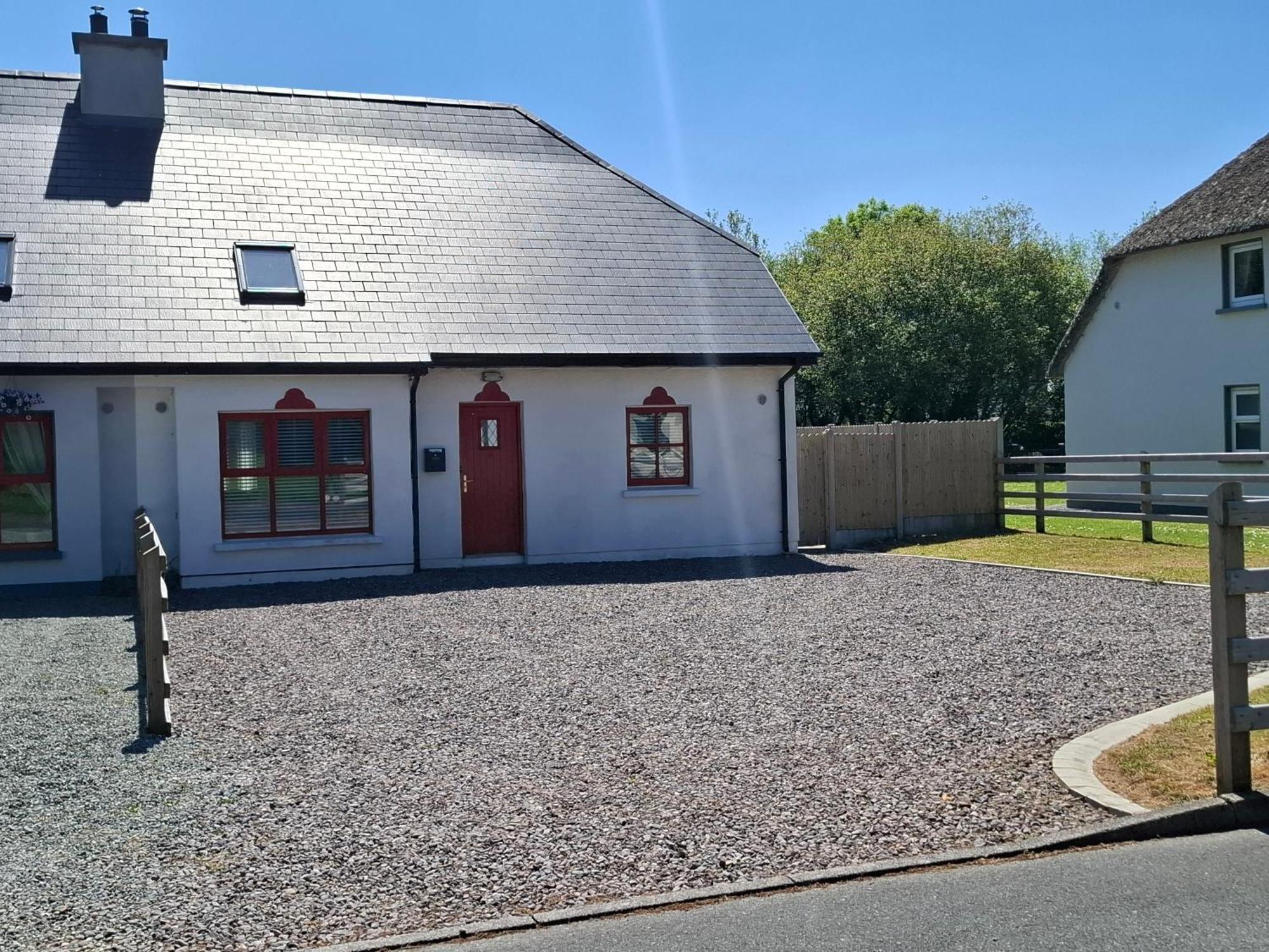 Crurtin Kitty's Holiday home