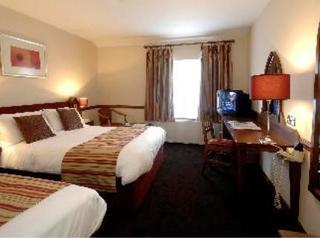 Hotel Court 3*