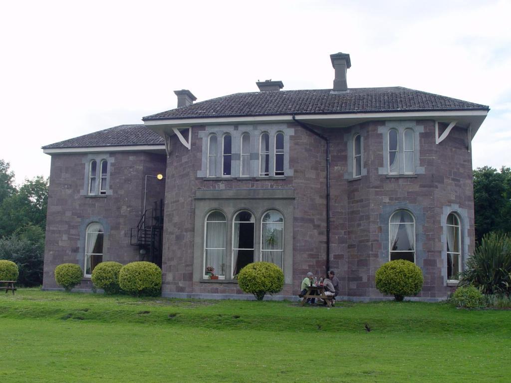 Killarney International Hostel *