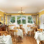 Killarney Lodge