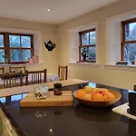 Reeks Country House