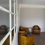 Luxurious Residence - 5 Min Walk To Centre