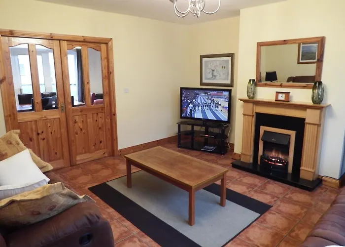 Acorn Lodge