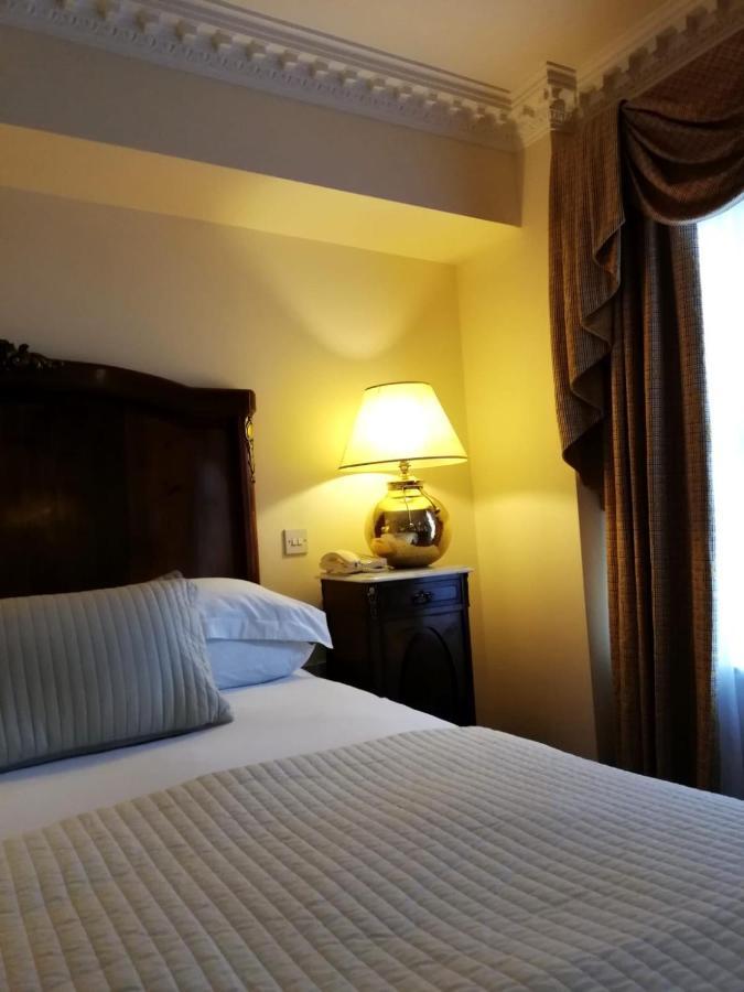 Guest house Foley's Townhouse 4*