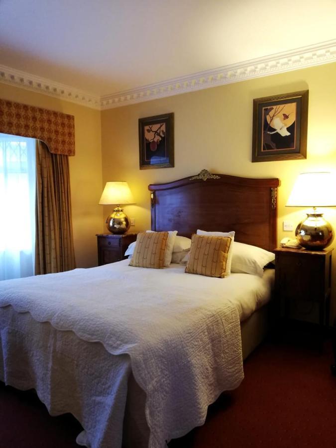 Foley's Townhouse 4*