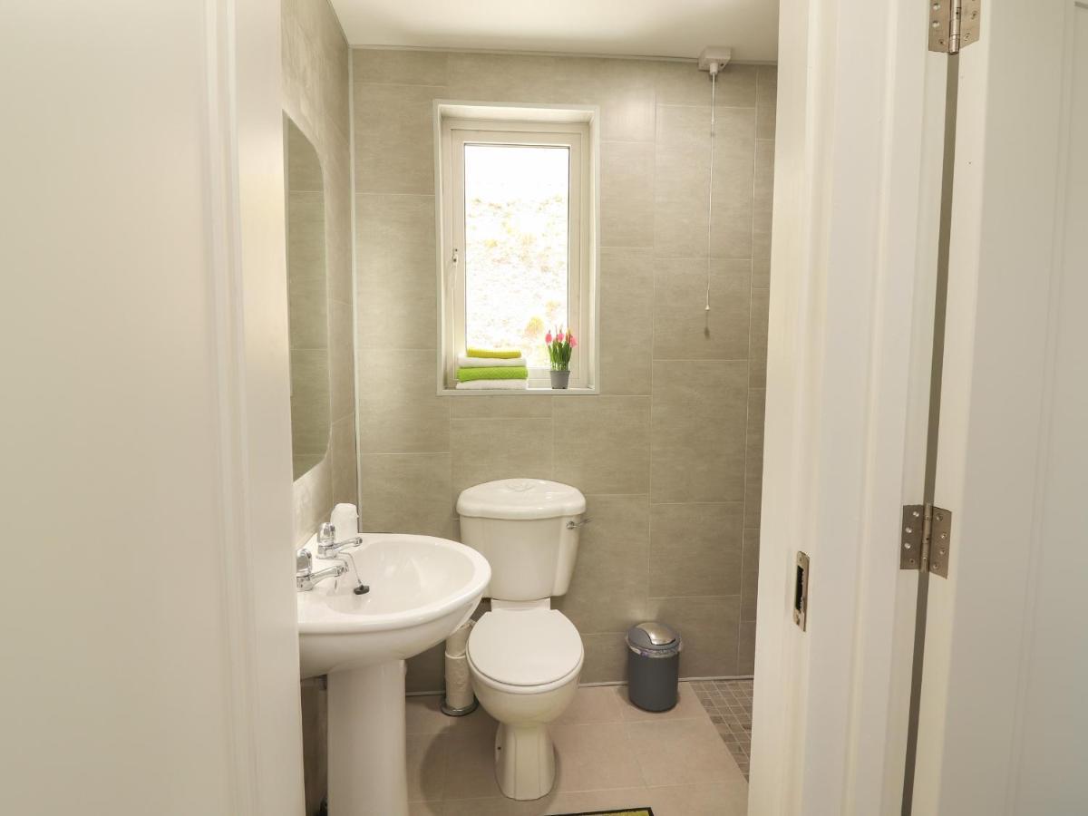 Coolnaharragill Lower Annexe Holiday home