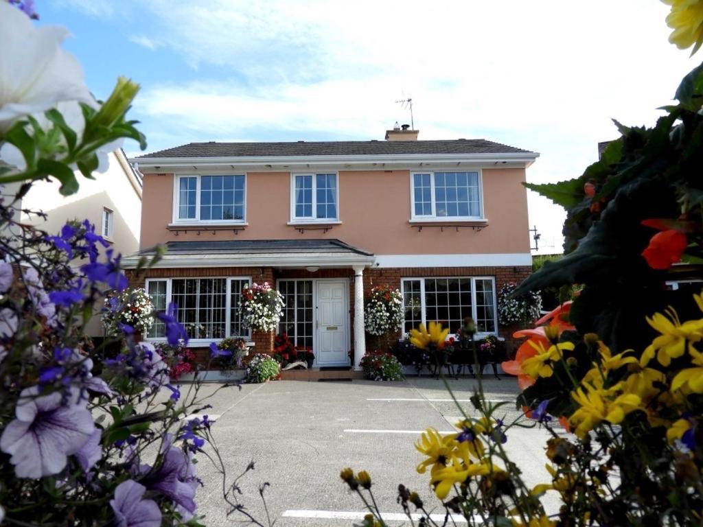 Bed & Breakfast Cillcearn House 3*