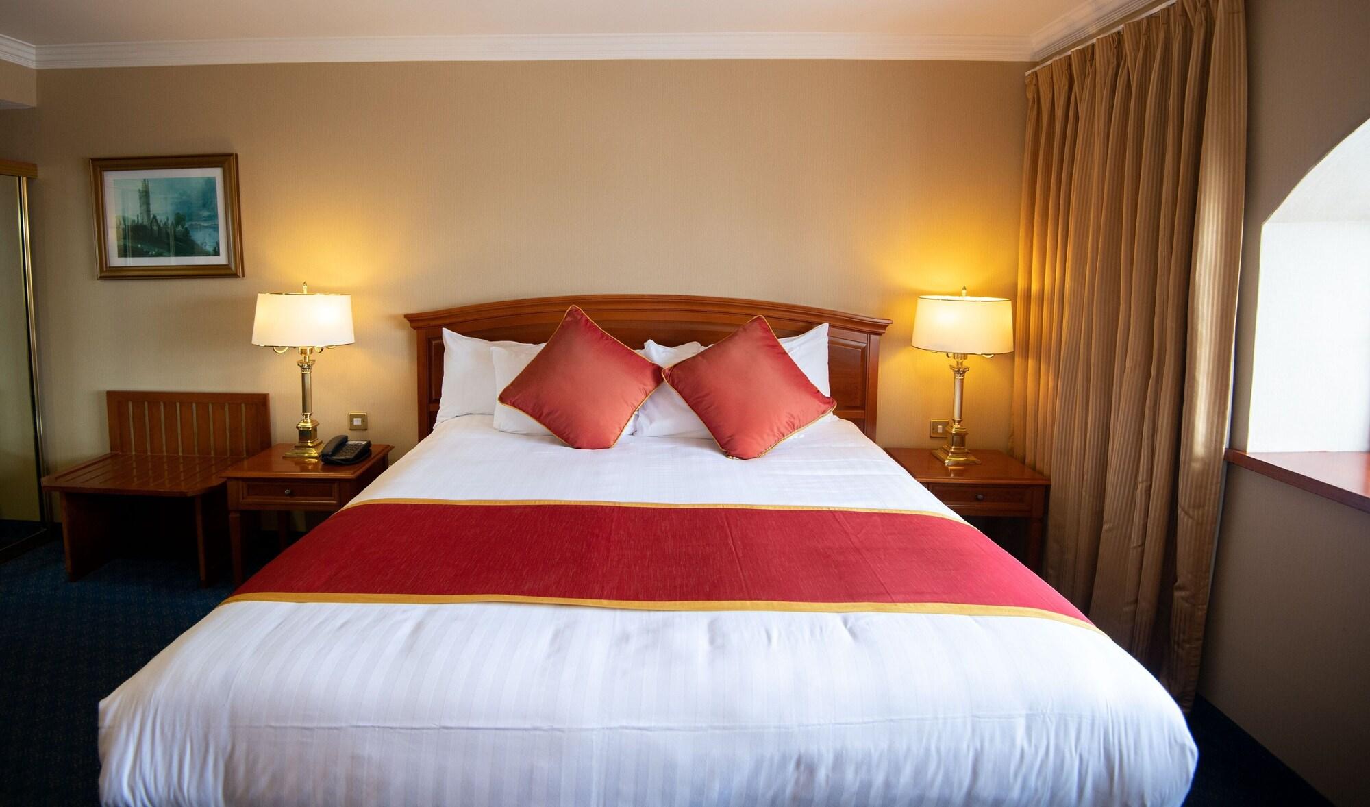 Killarney Plaza Hotel & Spa 4*