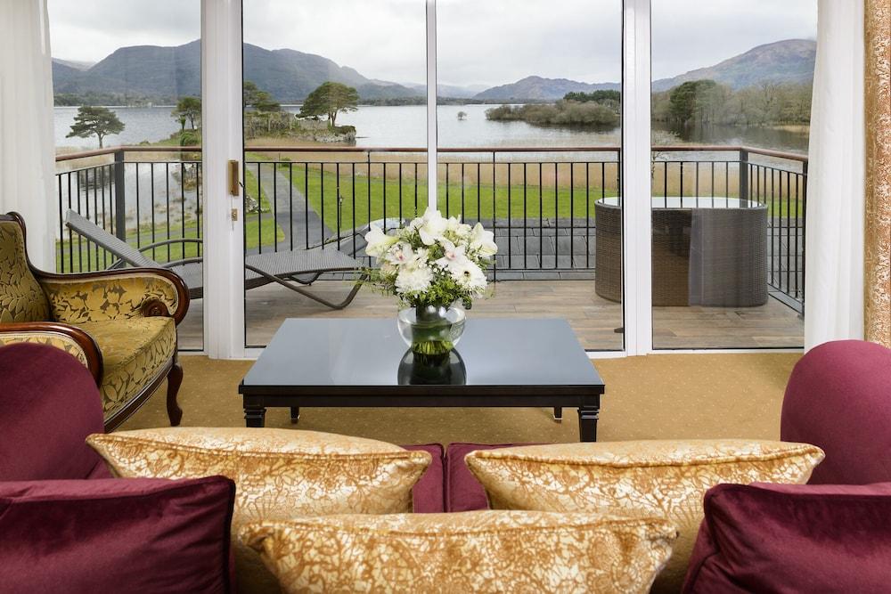 Hotel The Lake 4*