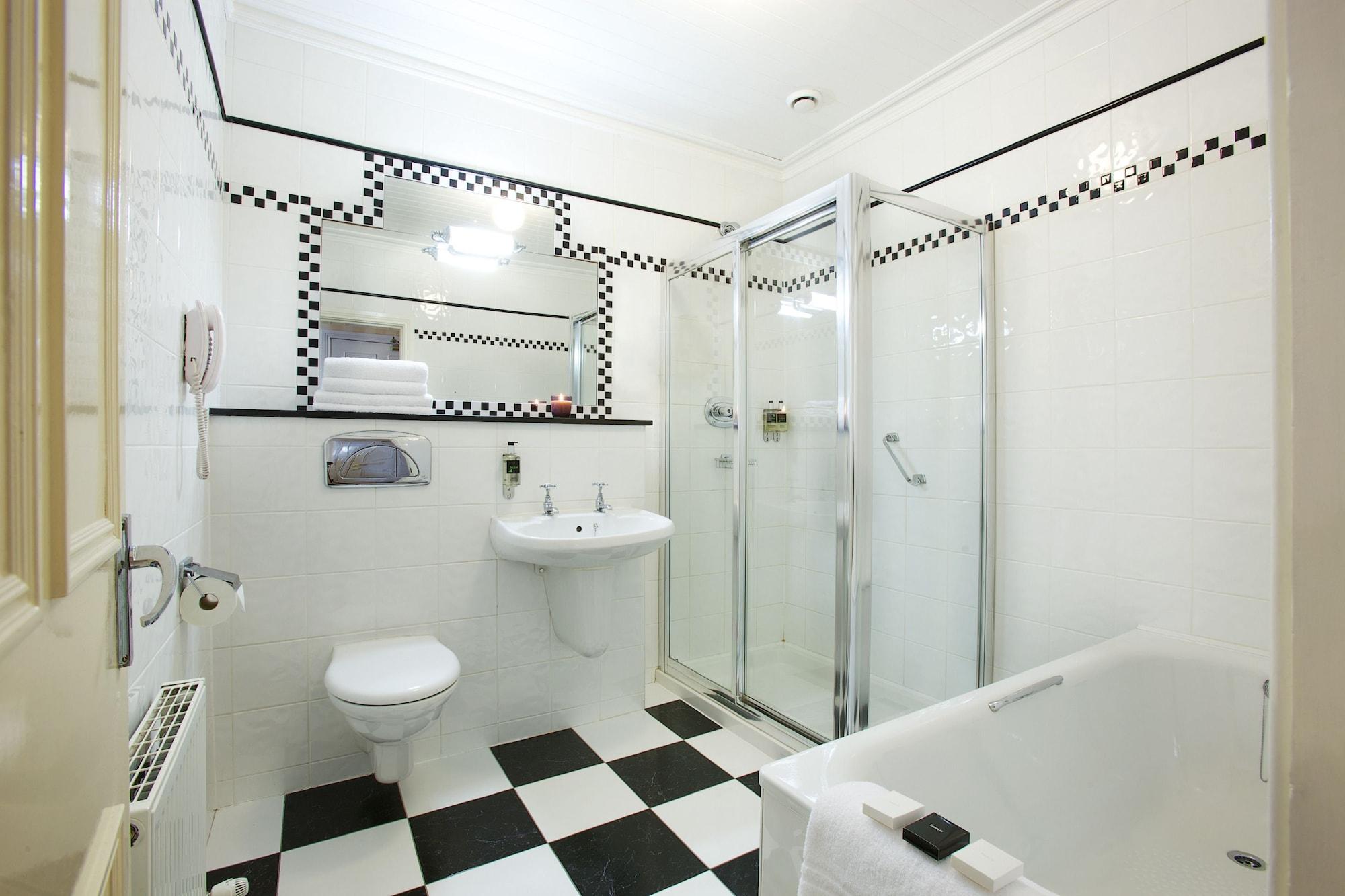 Arbutus Hotel 4*