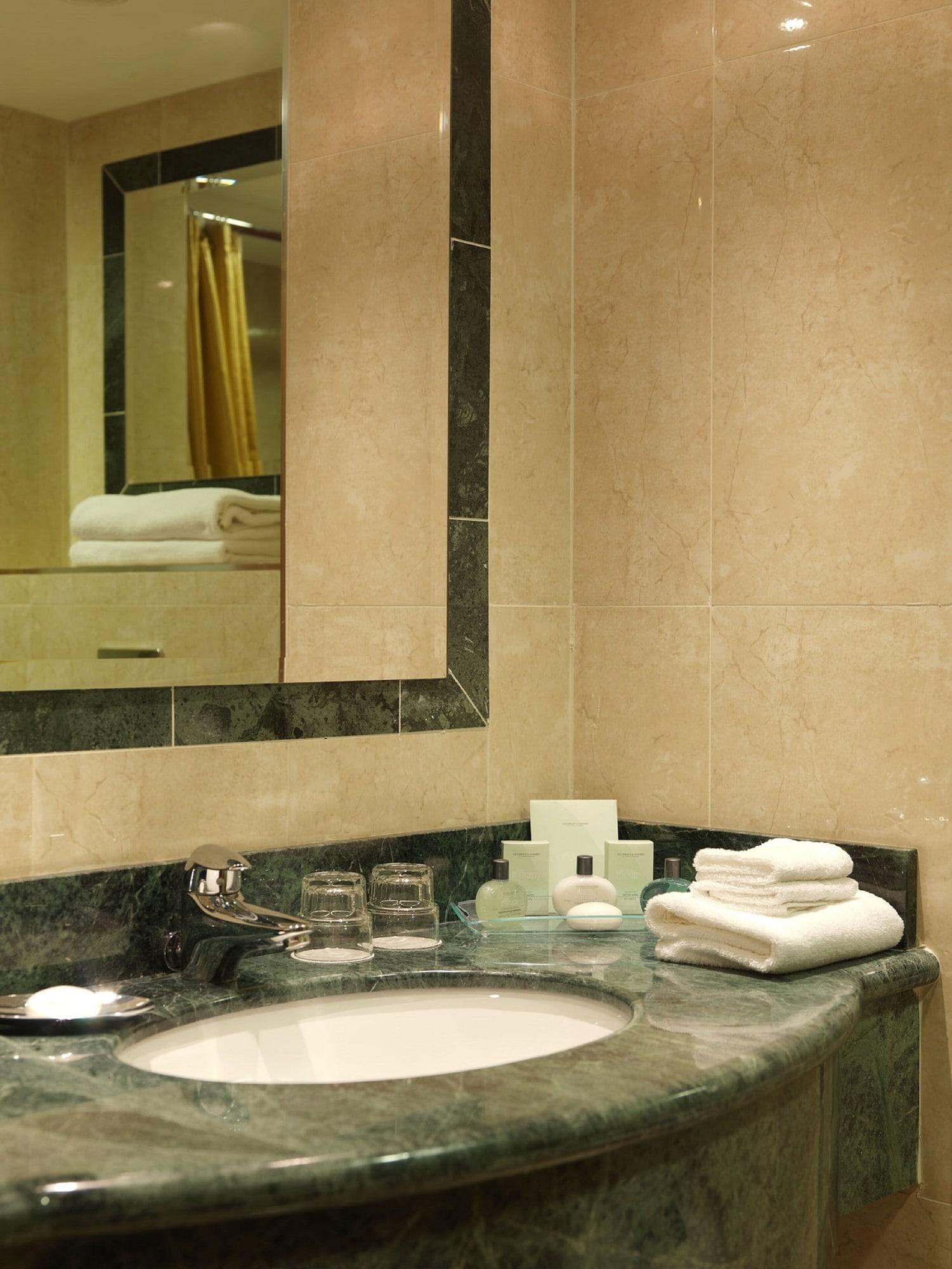 Towers & Leisure Centre 4* Killarney