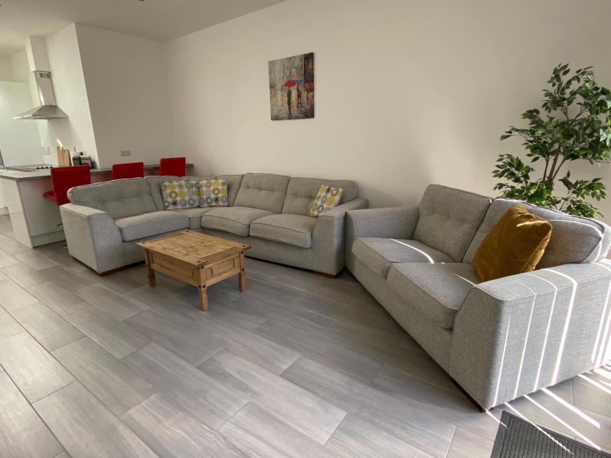 Apartment Apt 4 - Silver Spruce *