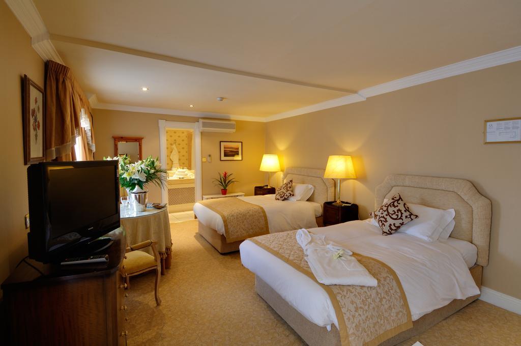 Royal Hotel 4*