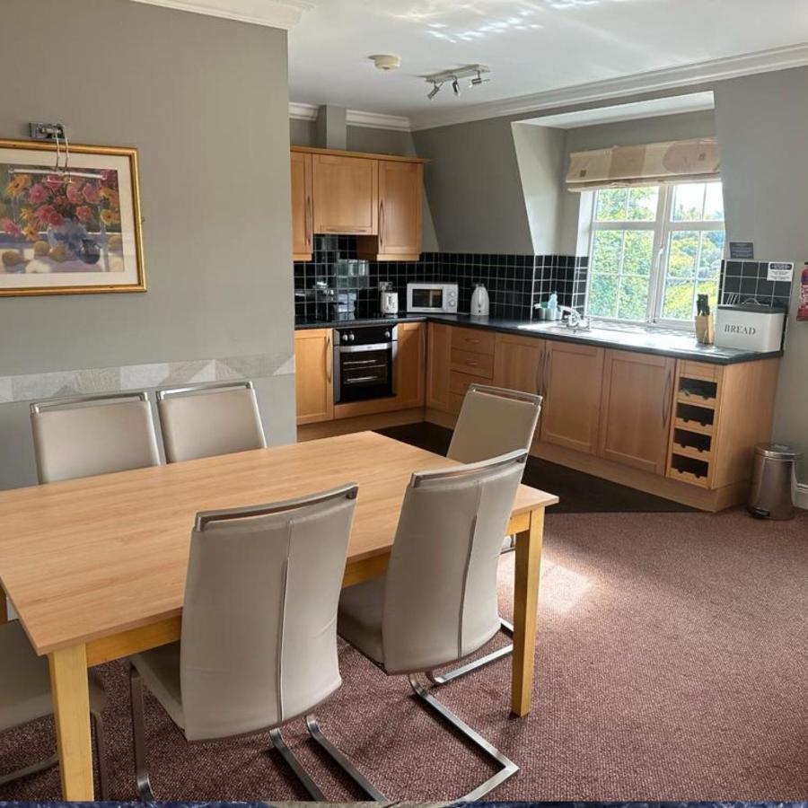 Apartment Spacious 2 Bedroom In *