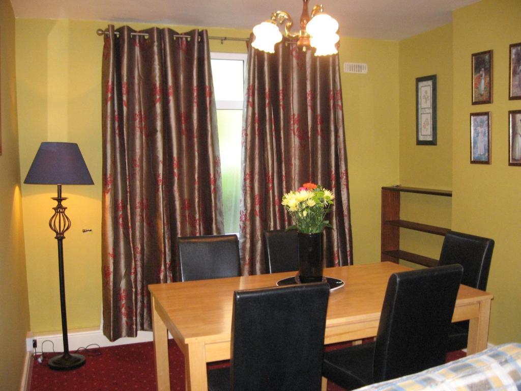 Guest house Woodlawn House Killarney