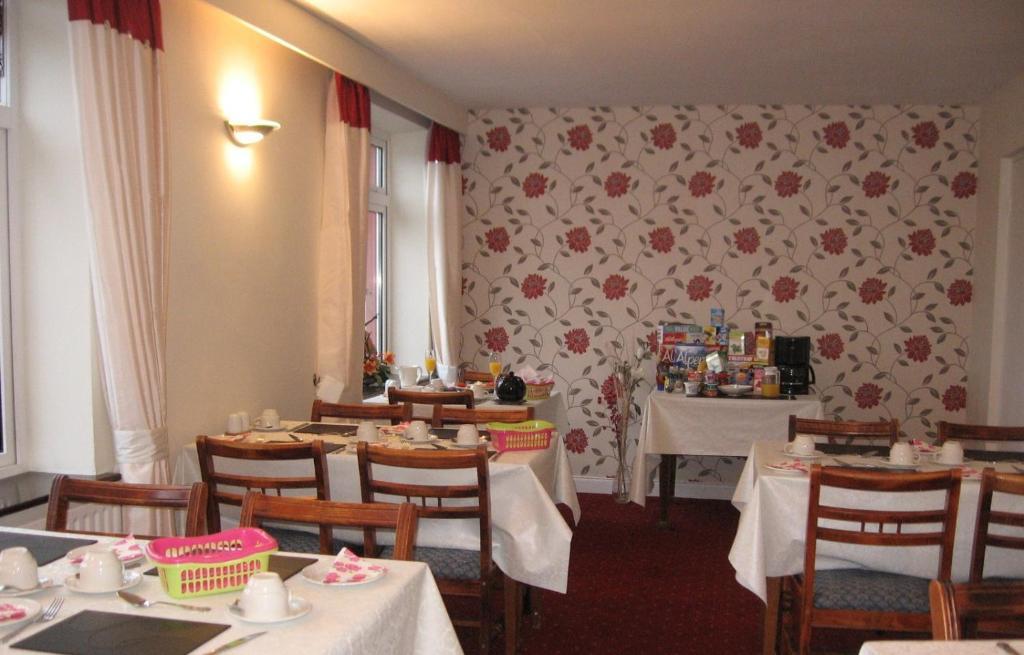 Guest house Woodlawn House Killarney