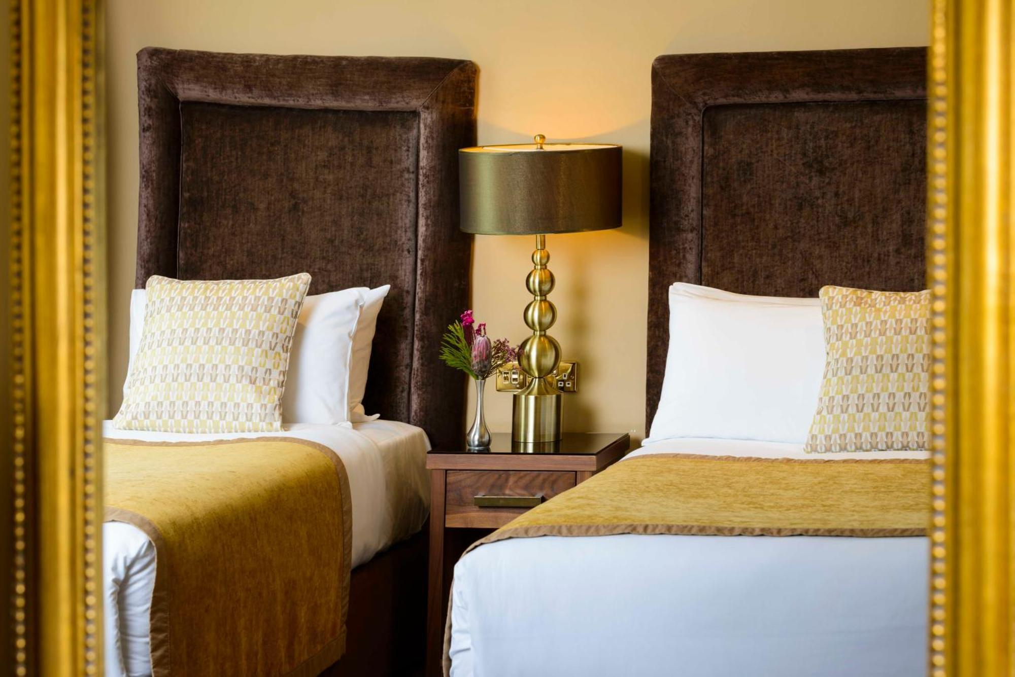 Hotel The