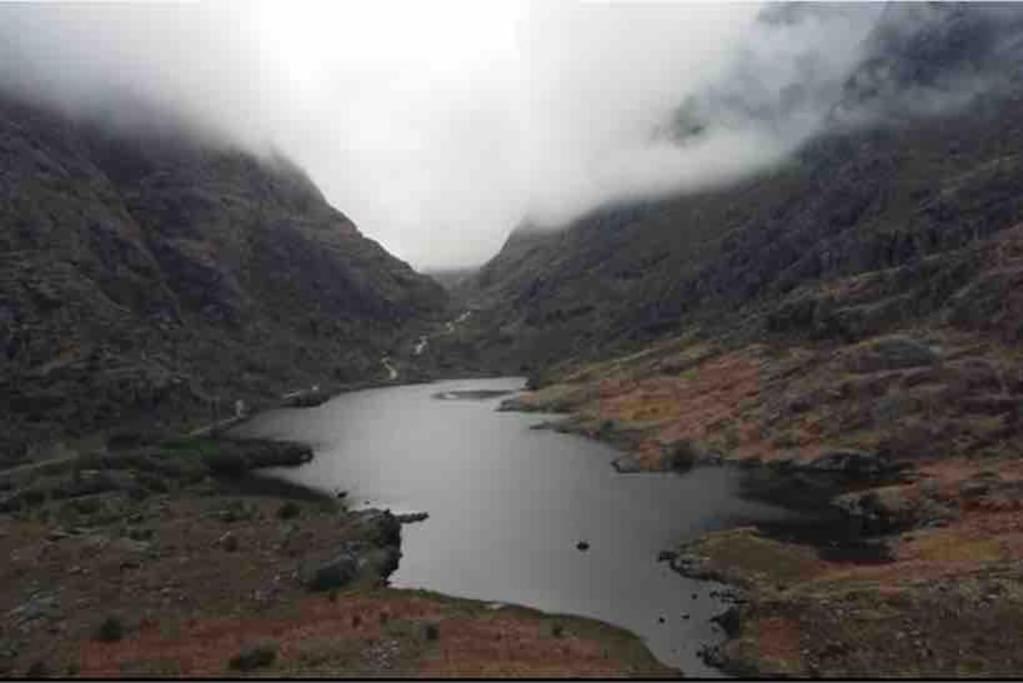 Gap Of Dunloe Shepherd's Holiday home *