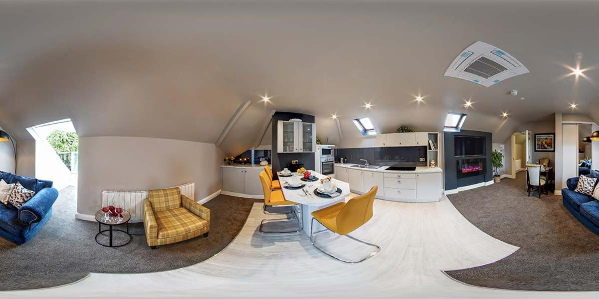 Robeen House