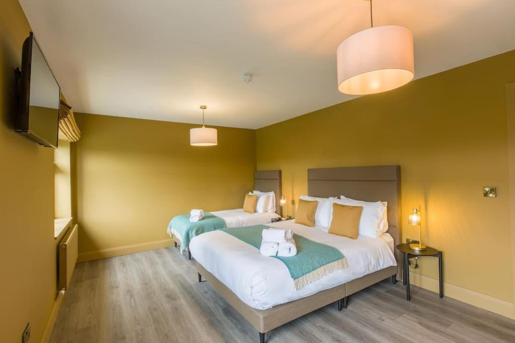 Luxury Eleven Bedroom House Sleeps 23 5-10 Mins Walk From Town Centre Holiday home Killarney