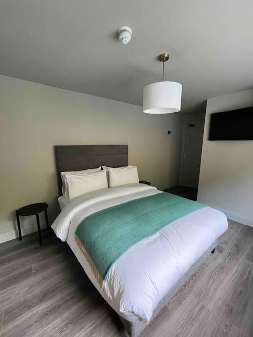 Luxury Eleven Bedroom House Sleeps 23 5-10 Mins Walk From Town Centre Holiday home Killarney