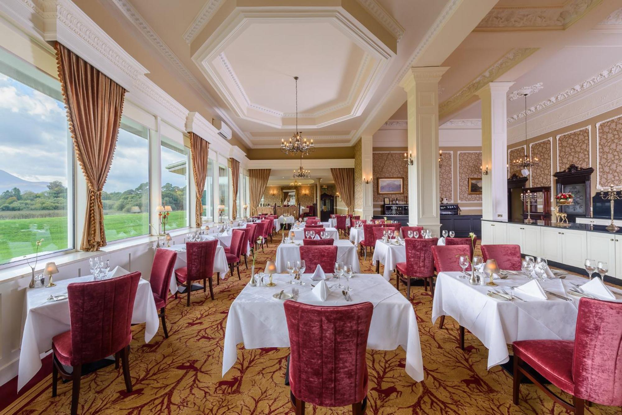 Hotel The Lake 4*