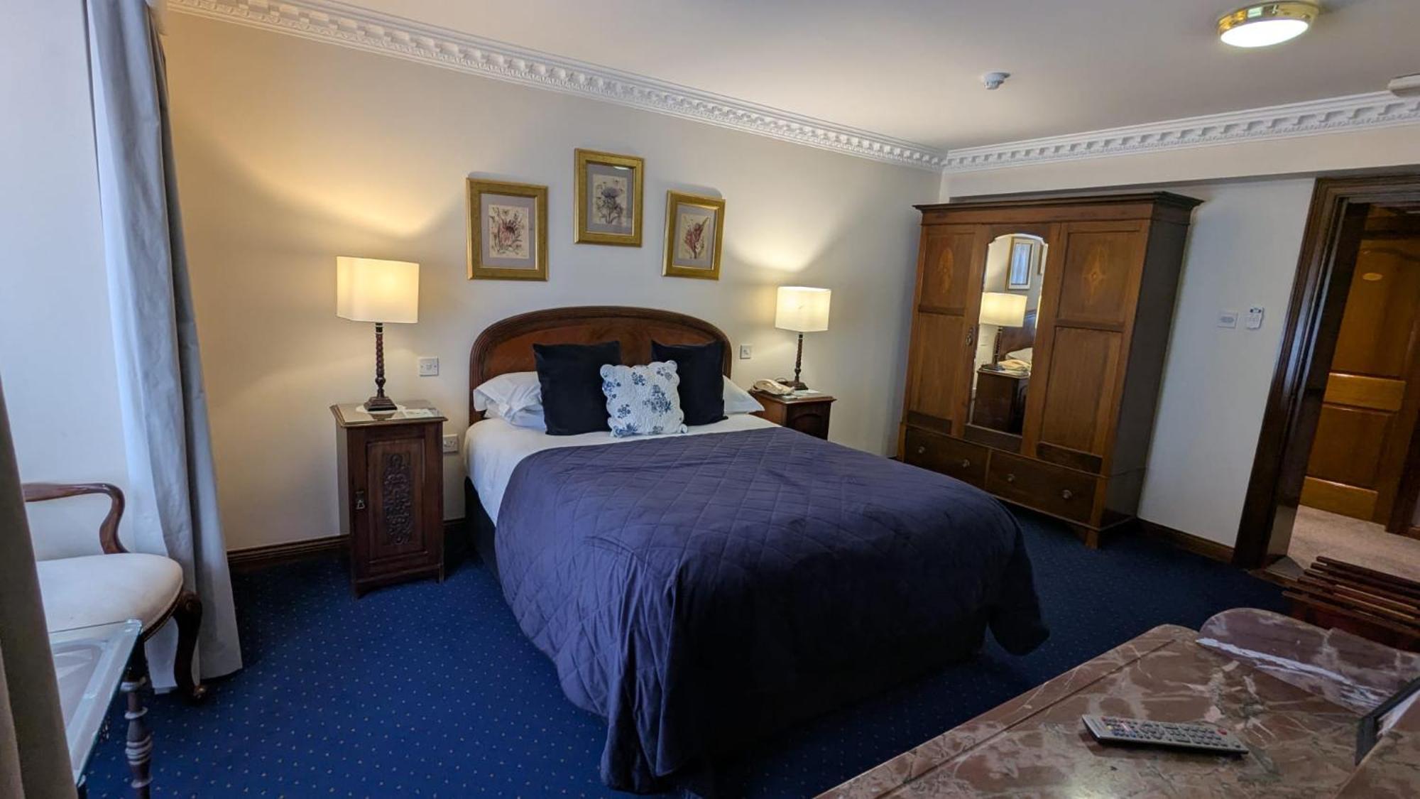 Foley's Townhouse Guest house 4*