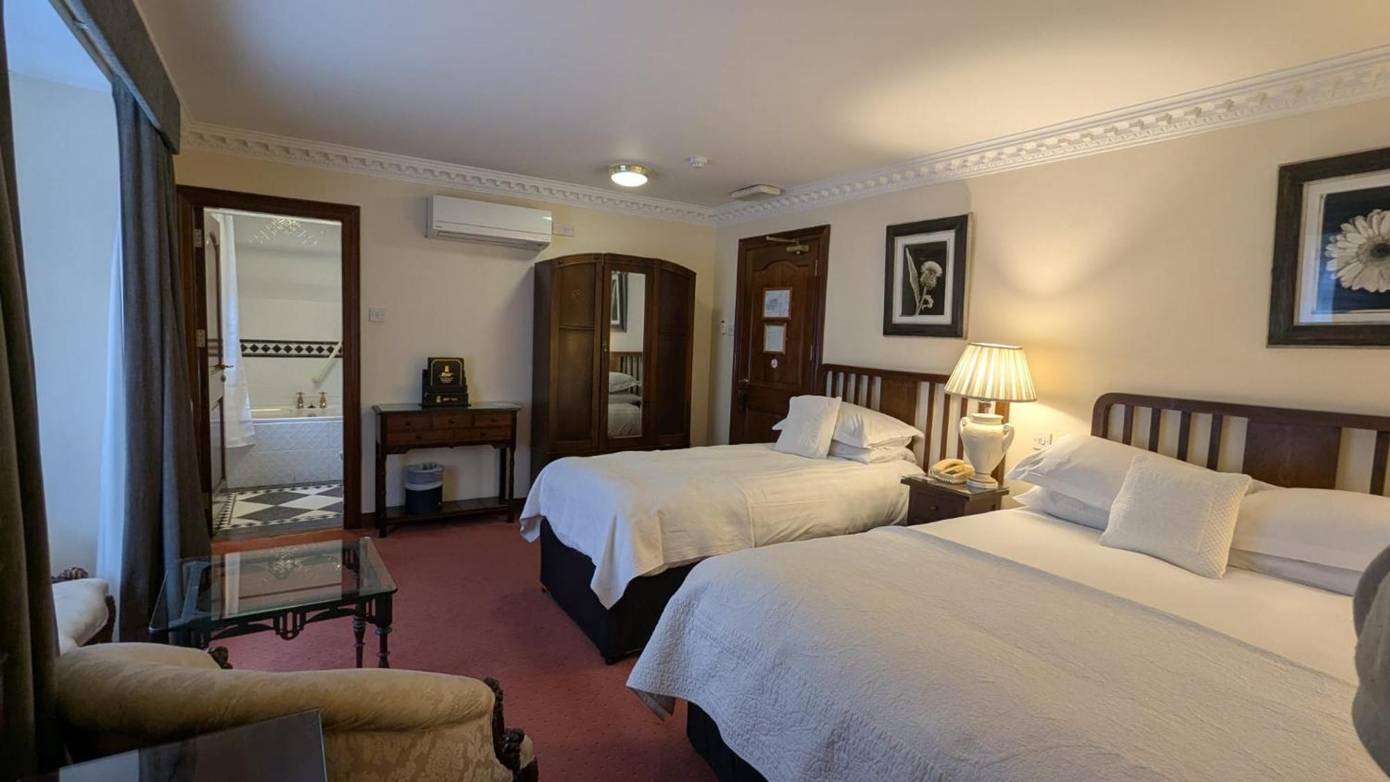Guest house Foley's Townhouse Killarney