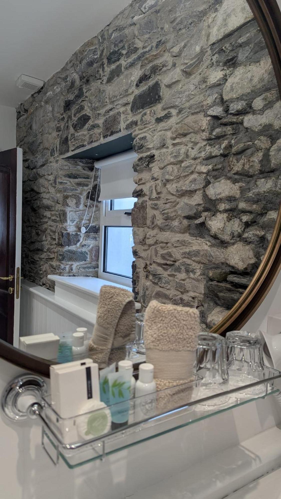Foley's Townhouse 4*