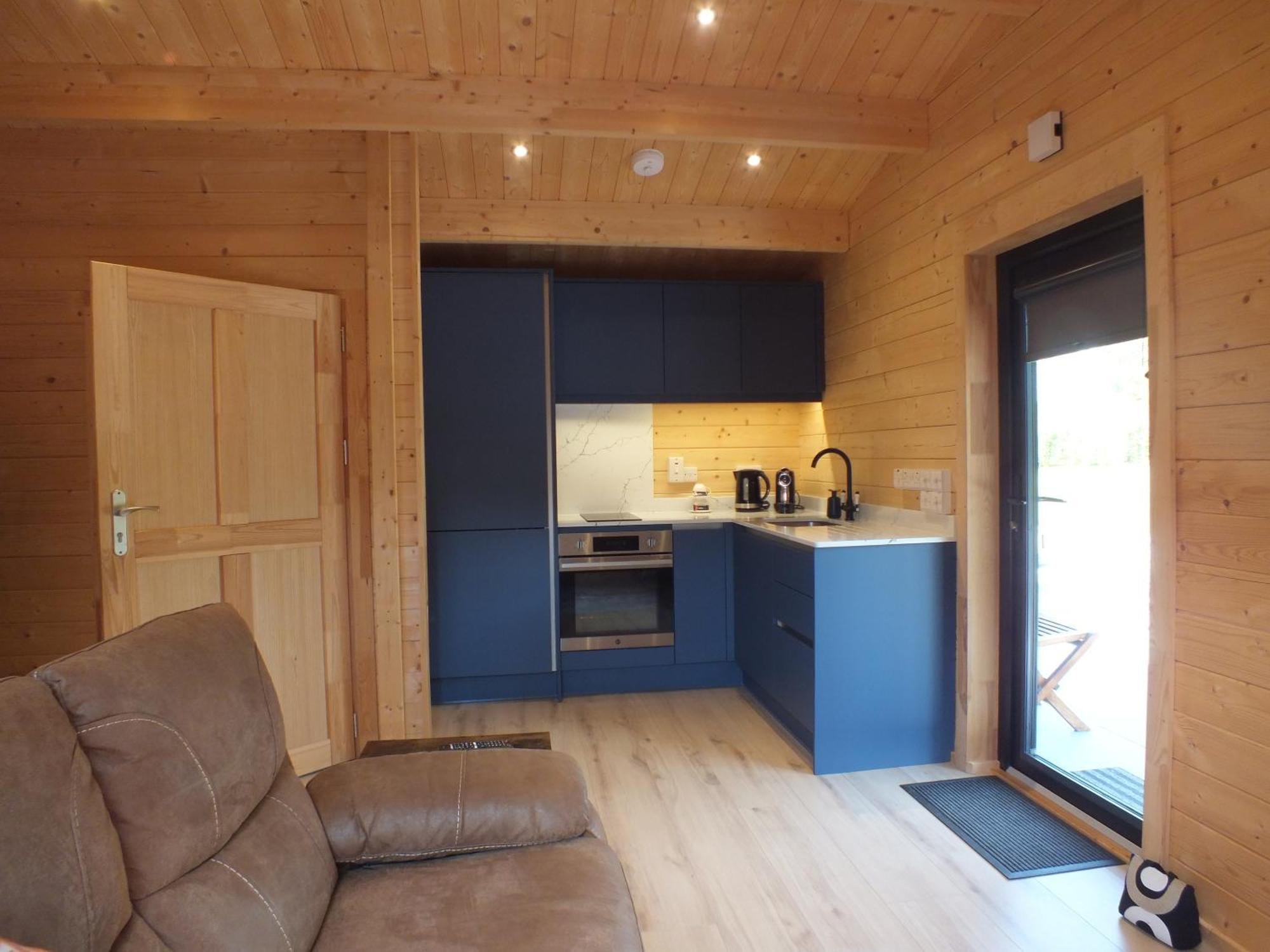 Chalet Killarneycabins Ie, Stunning Timber For Adults *