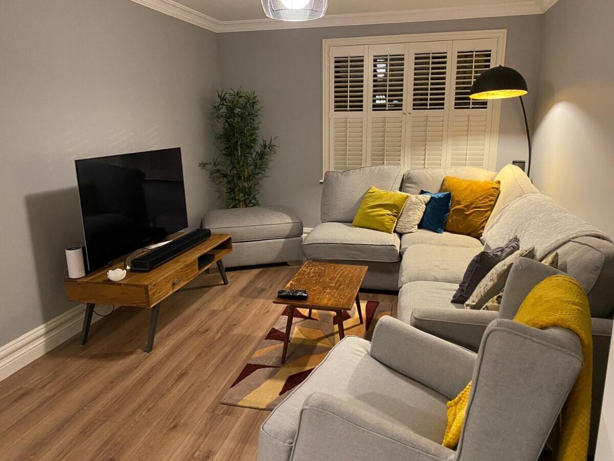 Holiday home Gleanntan House - Beautiful Family Town House