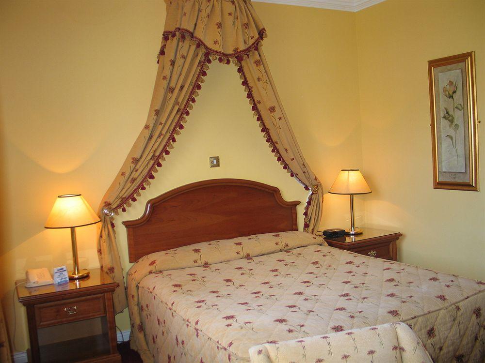 Guest house Old Weir 4*