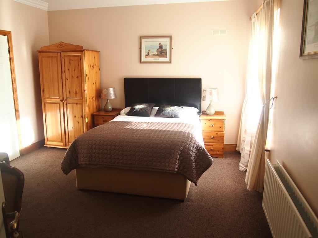 Woodlawn House 3*