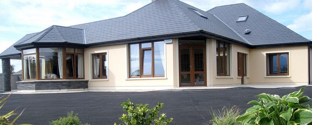 Court Hotel 3*