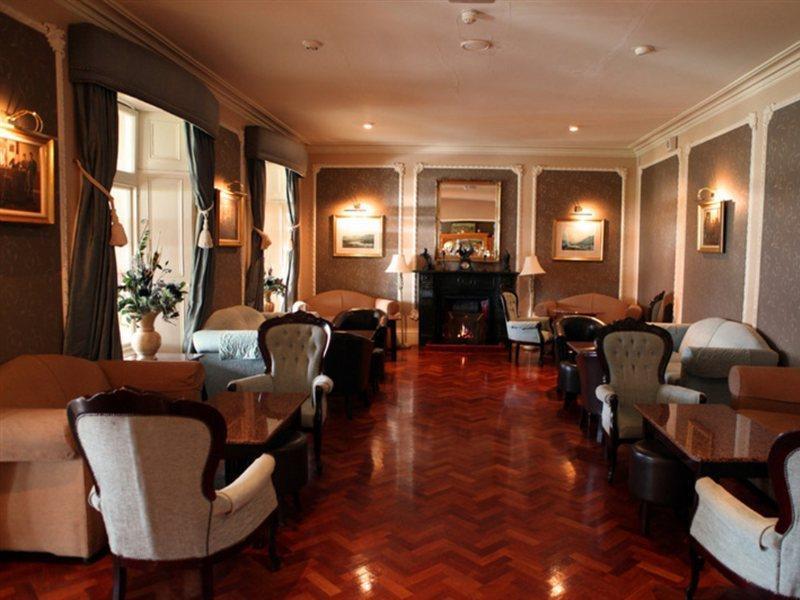 Hotel The Lake 4*