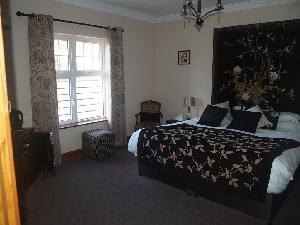 Woodlawn House 3*