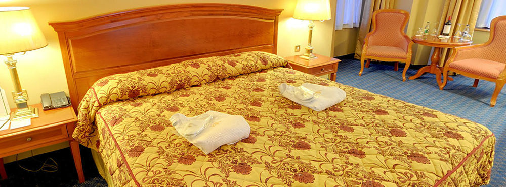 Hotel Killarney Plaza Hotel & Spa 4*