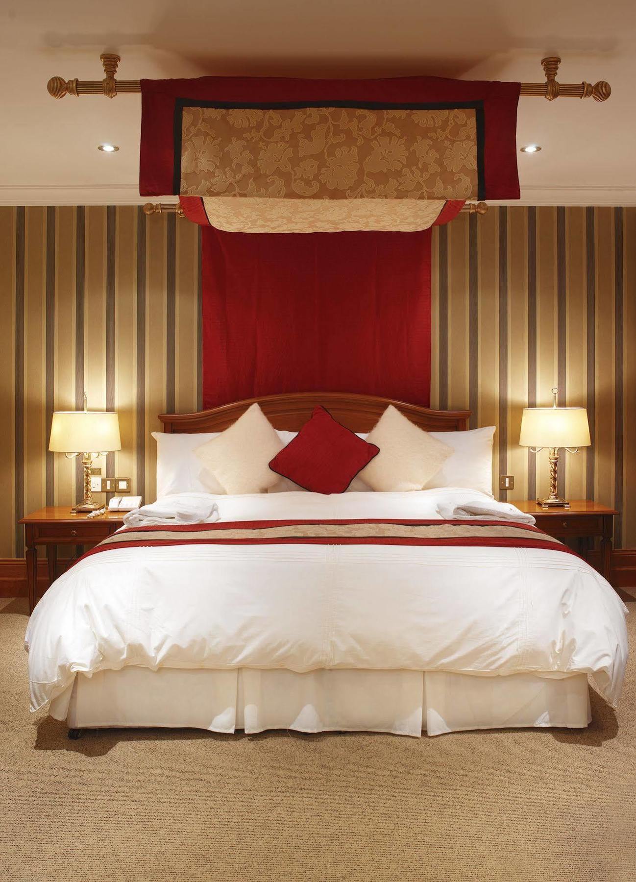 Killarney Plaza Hotel & Spa