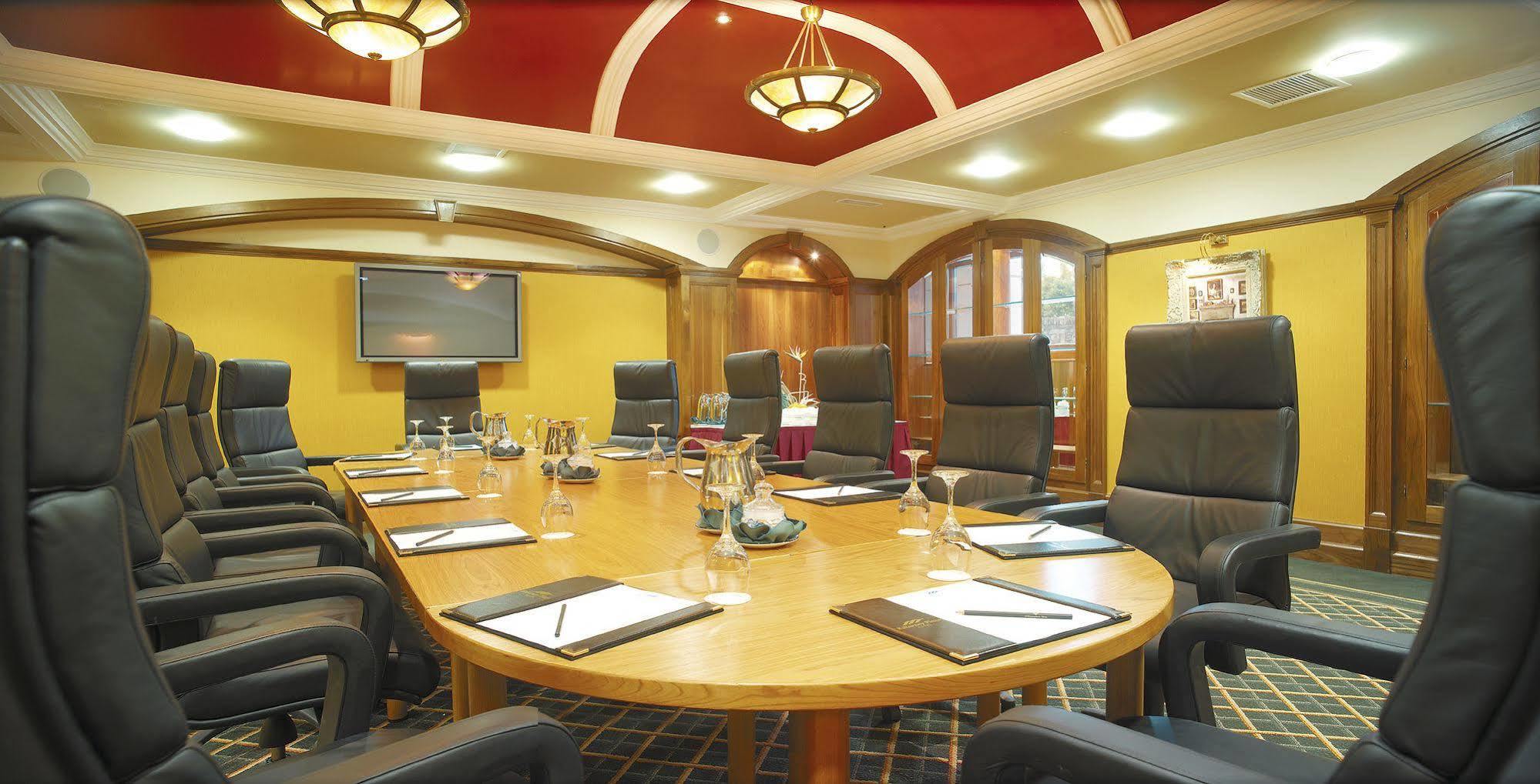 Killarney Plaza Hotel & Spa Hotel 4*