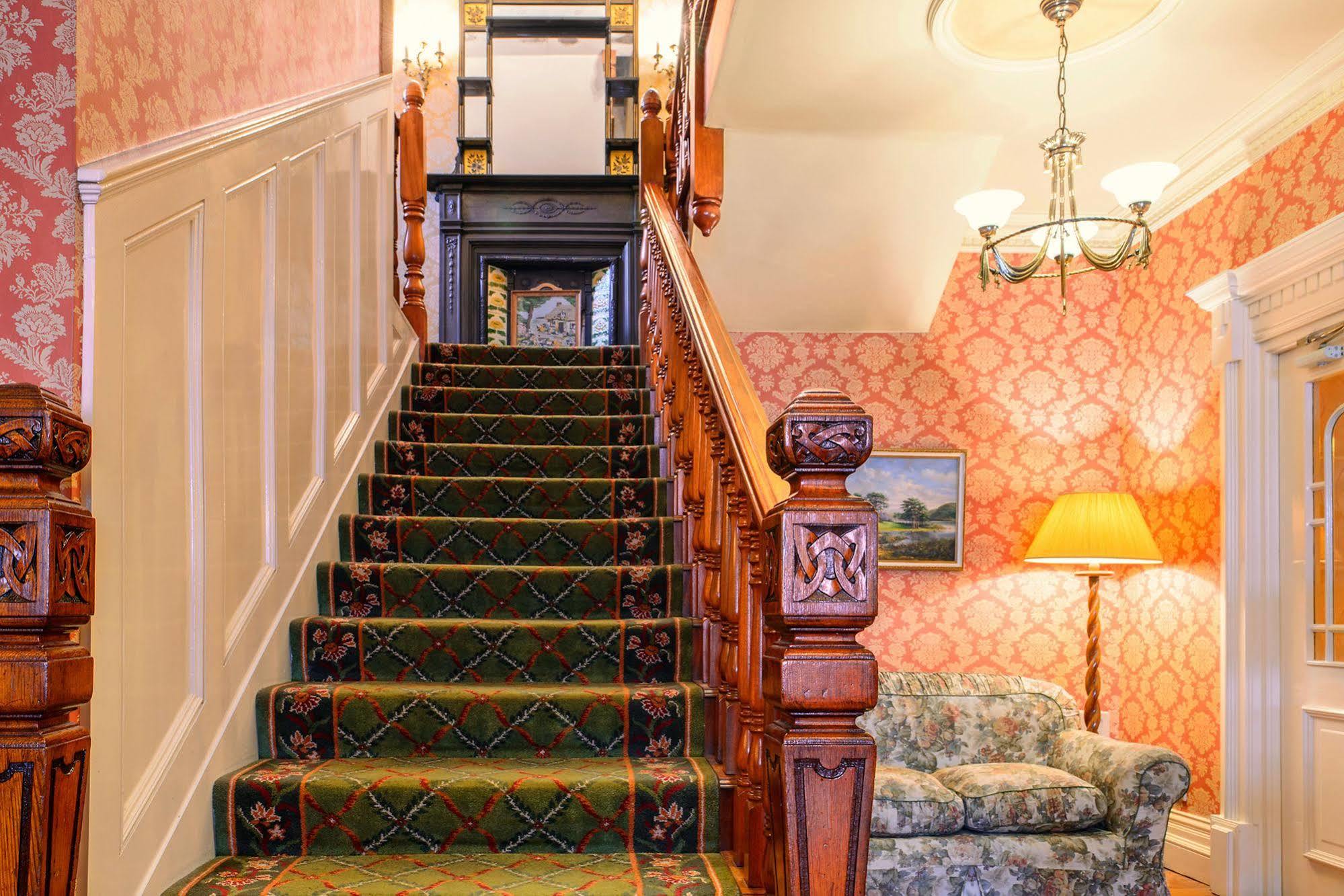 Hotel Arbutus