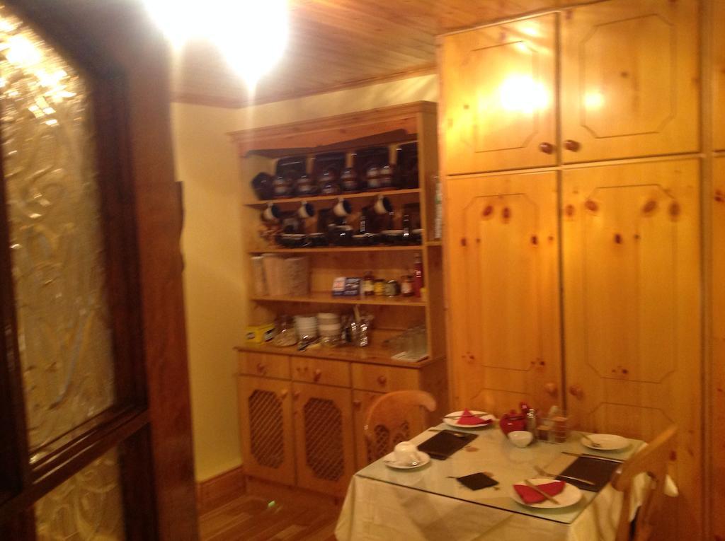 Leens Bed & Breakfast
