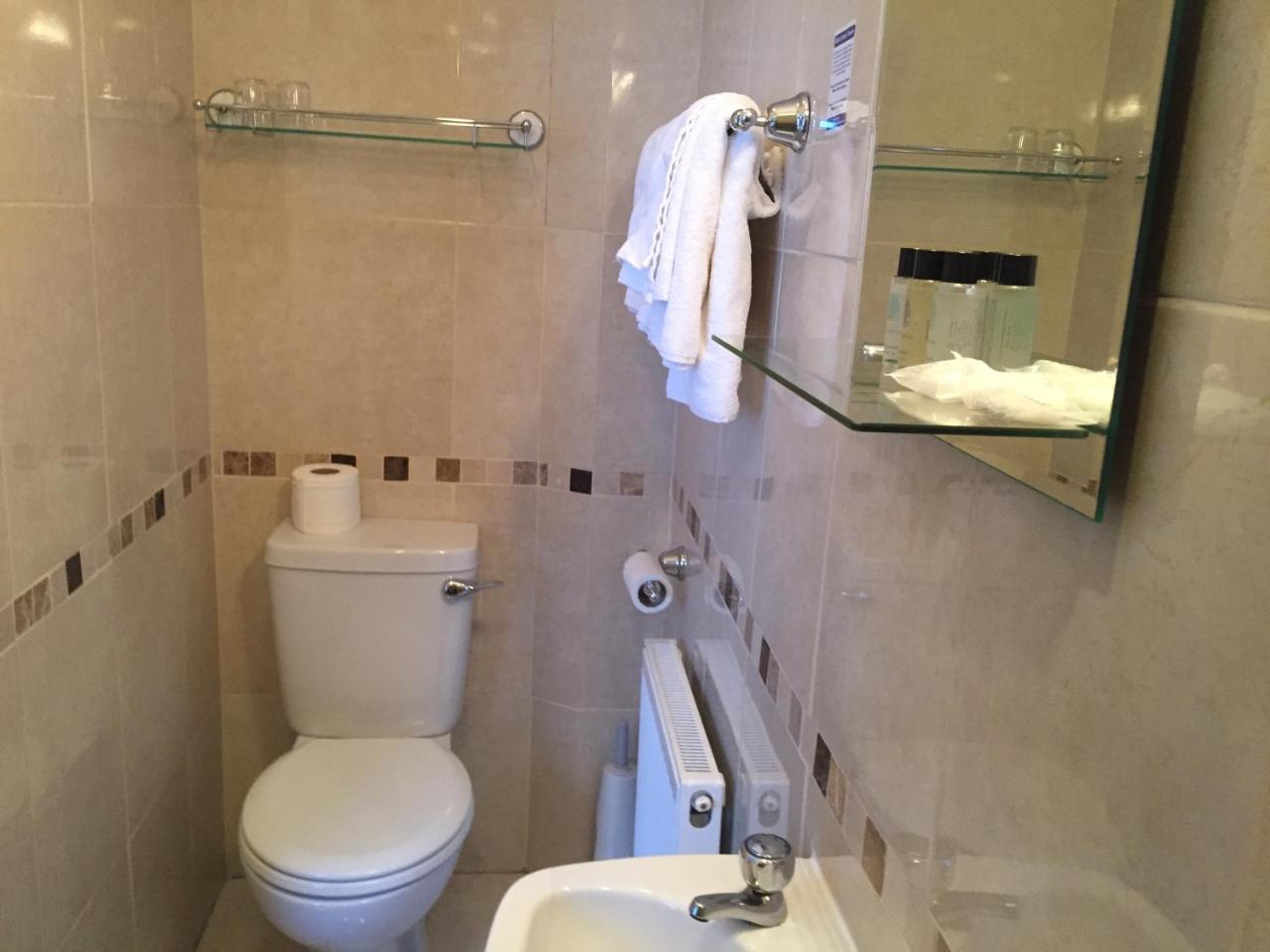 Algret House 3*