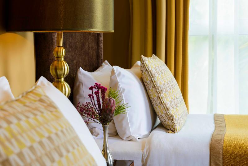 Lake Lodge Guesthouse 4*