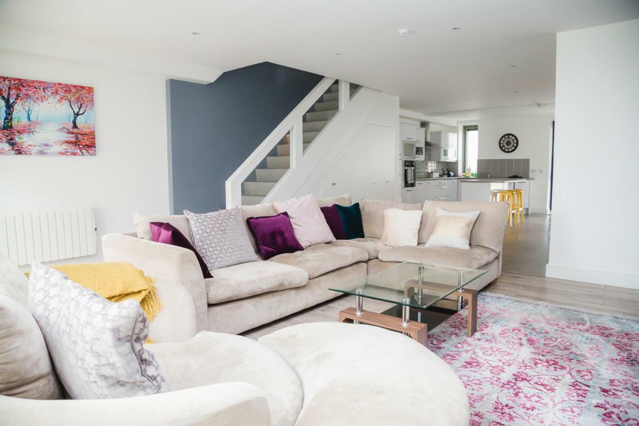 Reeks Gateway Townhouse Apartment