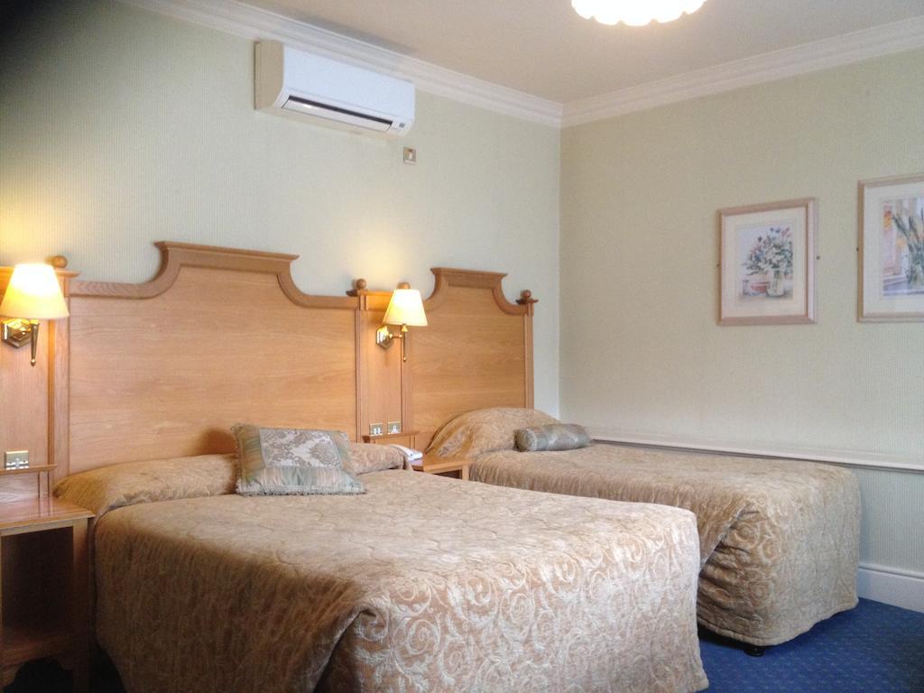 Hotel Arbutus 4*